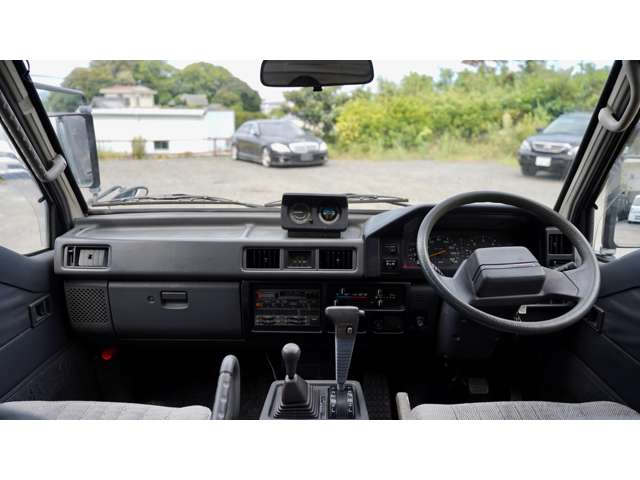 1992 Mitsubishi Delica Star Wagon – thumbnail 4