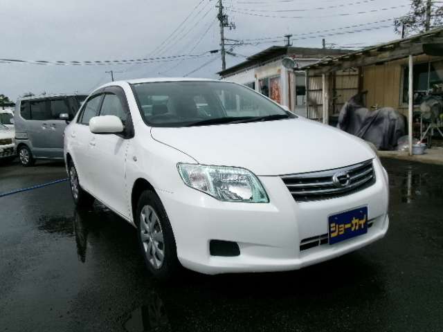 2009 Toyota Corolla Axio – thumbnail 2