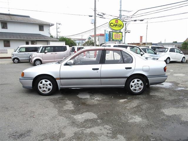 1995 Nissan Primera – thumbnail 4