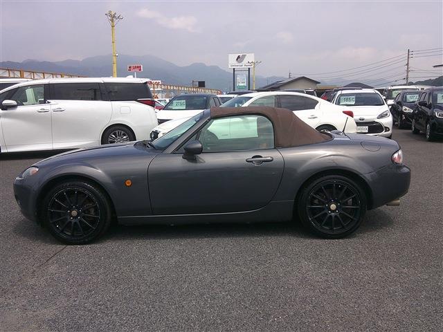 2006 Mazda Roadster – thumbnail 2