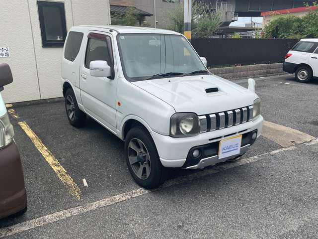 2010 Suzuki Jimny – thumbnail 4