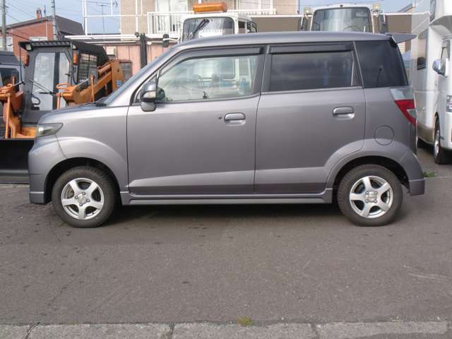 2010 Honda Zest – thumbnail 4