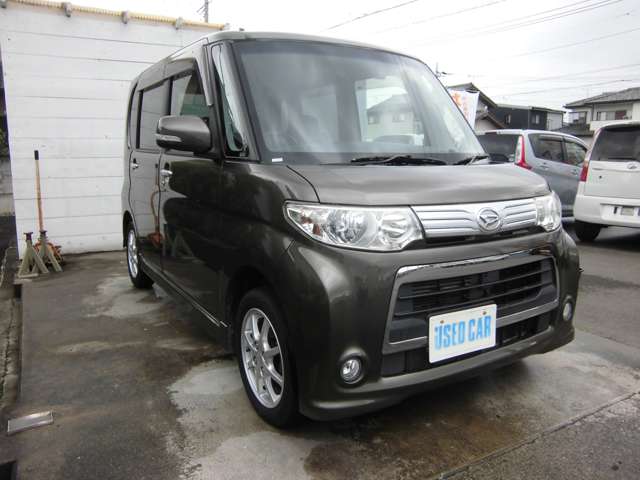 2010 Daihatsu Tanto – thumbnail 4