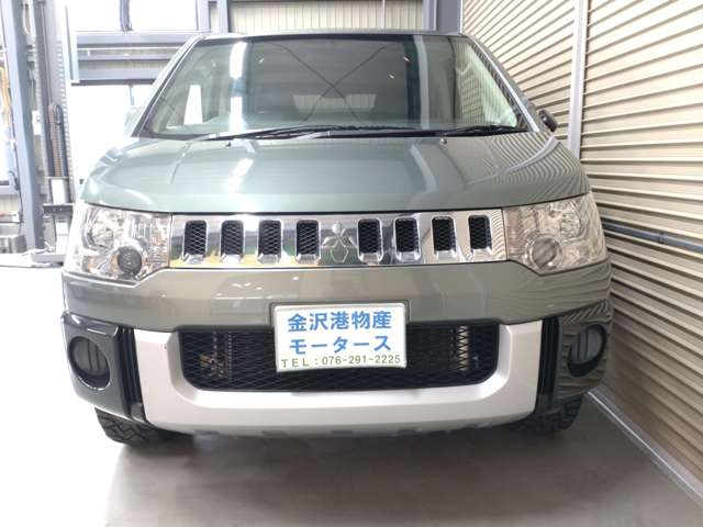 2007 Mitsubishi Delica D:5 – thumbnail 2