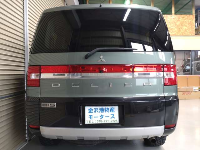 2007 Mitsubishi Delica D:5 – thumbnail 4