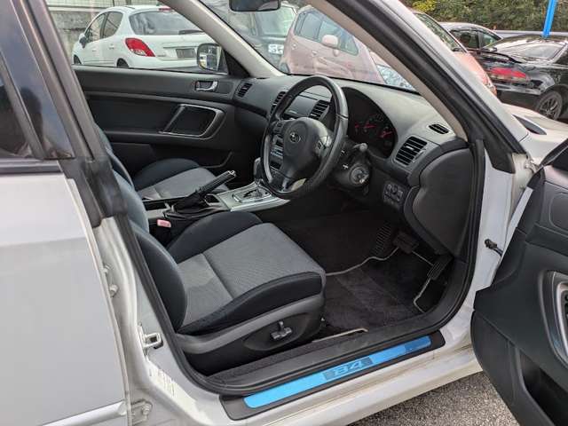 2005 Subaru Legacy B4 – thumbnail 2