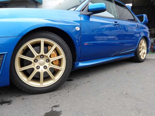 2005 Subaru Impreza STI – thumbnail 2