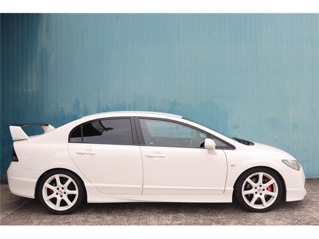 2010 Honda Civic Type R – thumbnail 4