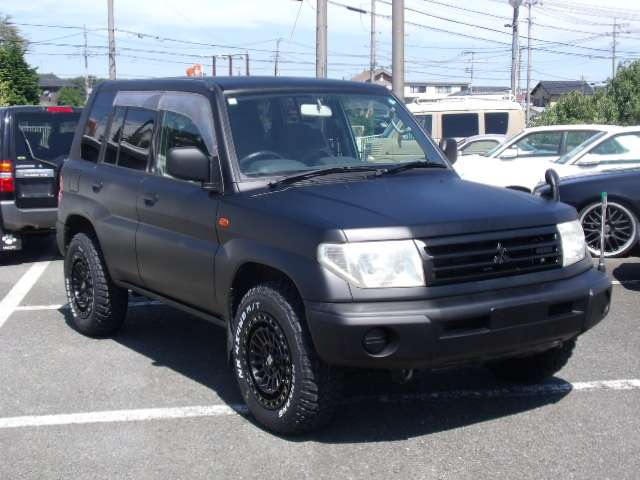 1999 Mitsubishi Pajero iO – thumbnail 4