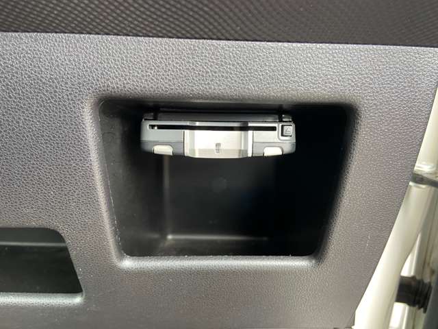 2010 Daihatsu Tanto Exe – thumbnail 3