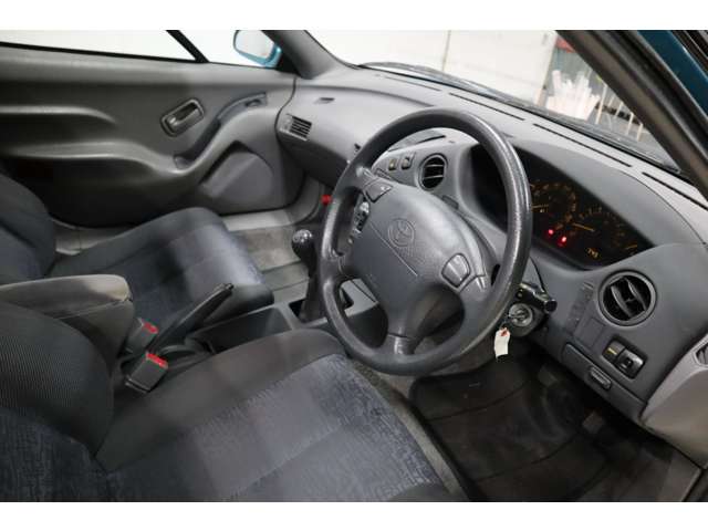 1995 Toyota Sera – thumbnail 3