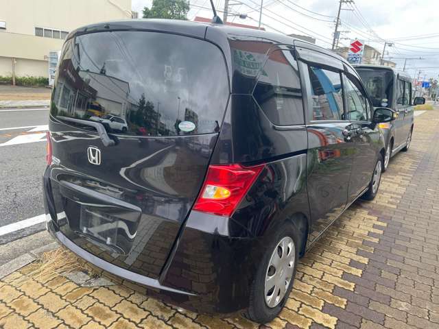 2010 Honda Freed – thumbnail 2