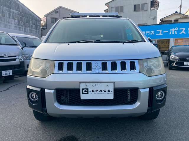 2010 Mitsubishi Delica D:5 – thumbnail 2