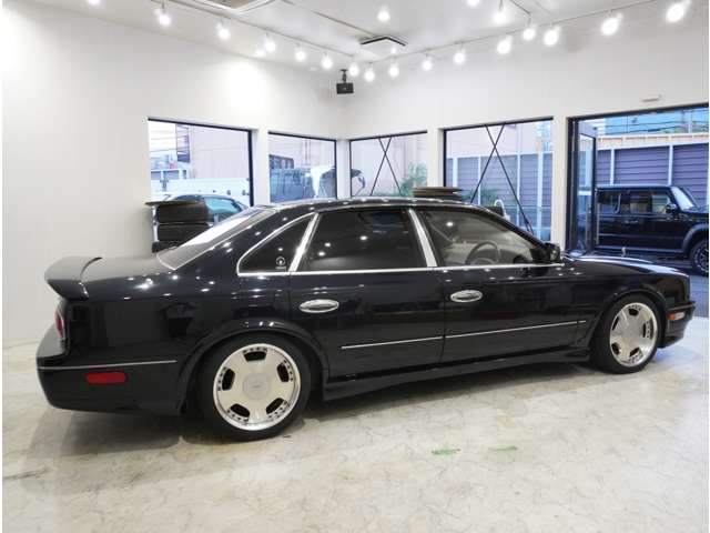 1994 Nissan President – thumbnail 3