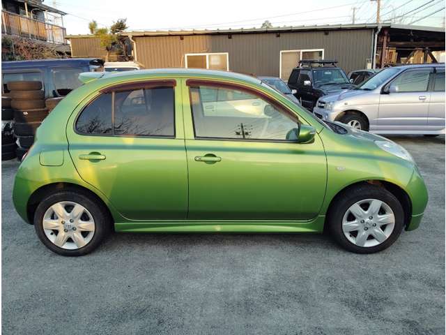 2004 Nissan March – thumbnail 4