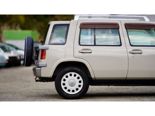 1999 Nissan Rasheen – thumbnail 3