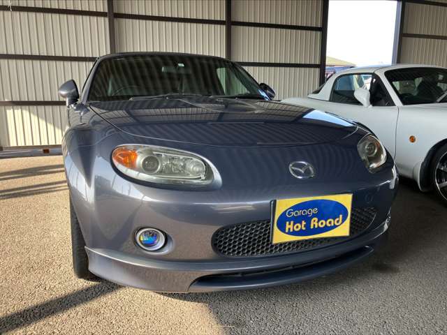 2005 Mazda Roadster – thumbnail 2