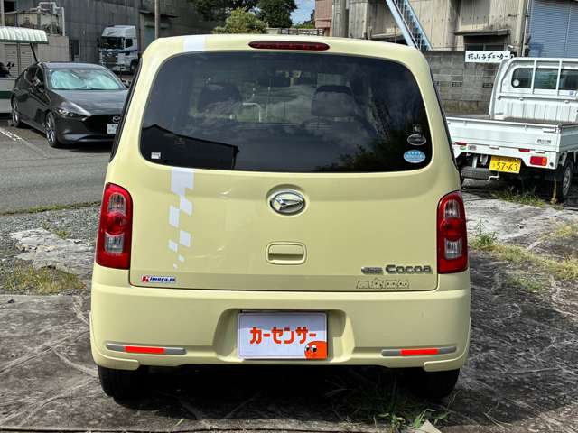 2010 Daihatsu Mira Cocoa – thumbnail 3