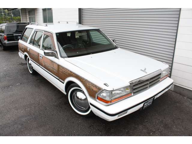 1997 Nissan Gloria Wagon – thumbnail 2
