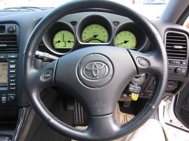 2002 Toyota Aristo – thumbnail 3