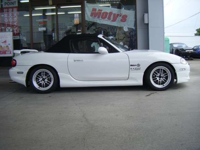 2000 Mazda Roadster – thumbnail 3