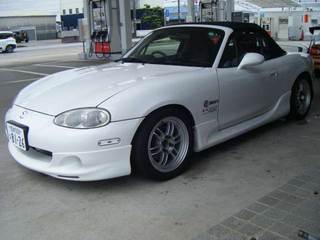 2000 Mazda Roadster – thumbnail 4