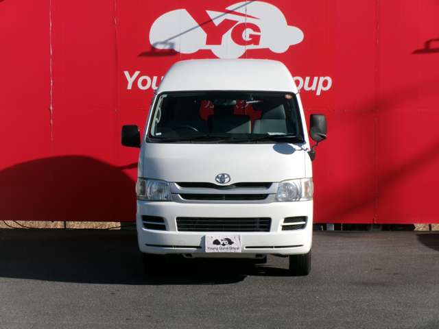 2009 Toyota Regius Ace – thumbnail 3