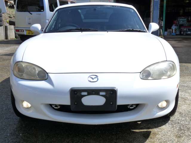 2004 Mazda Roadster Coupe – thumbnail 2