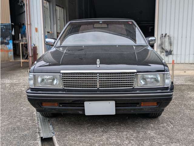 1988 Nissan Cedric Sedan – thumbnail 2