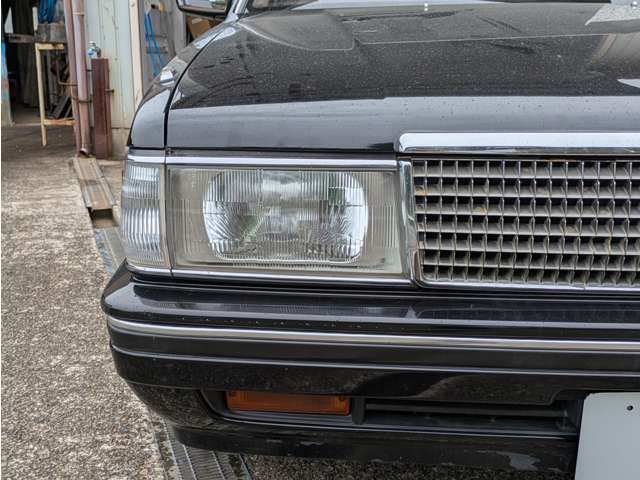 1988 Nissan Cedric Sedan – thumbnail 3