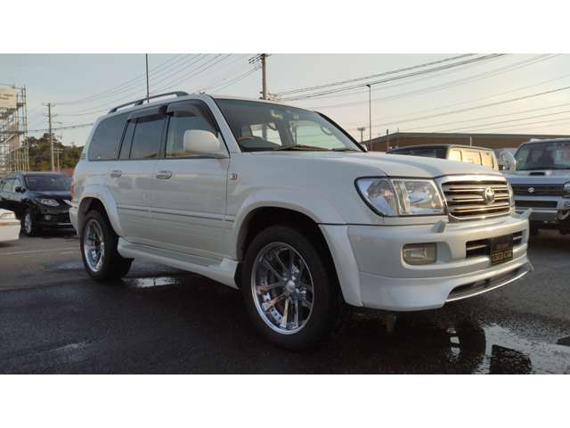 2004 Toyota Land Cruiser 100 – thumbnail 3