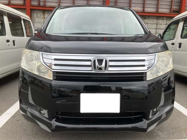 2010 Honda Stepwgn – thumbnail 3