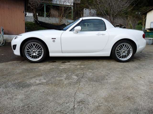2009 Mazda Roadster – thumbnail 3
