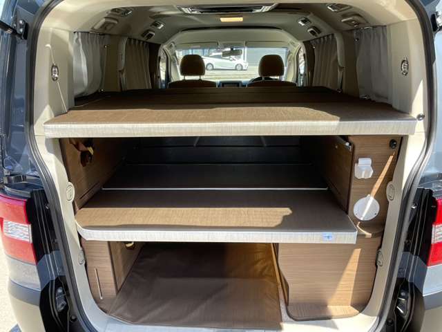 2009 Mitsubishi Delica D:5 – thumbnail 4