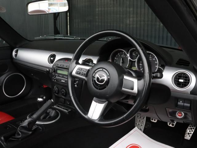 2005 Mazda Roadster – thumbnail 3