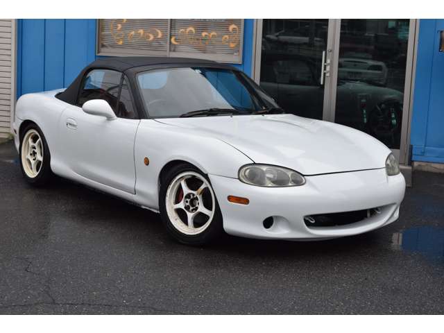 2002 Mazda Roadster – thumbnail 2