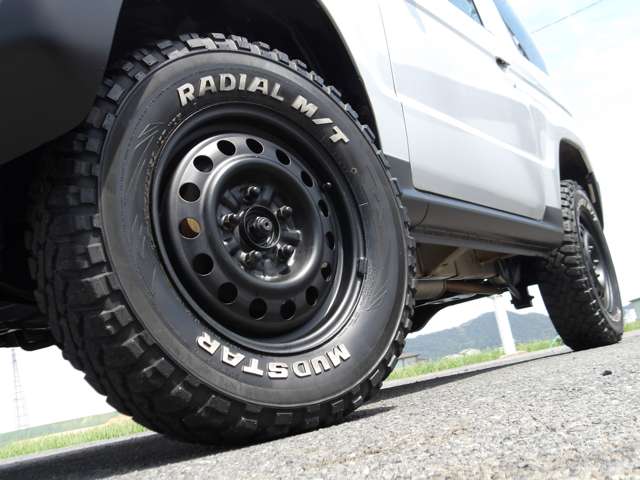 2002 Mitsubishi Pajero Mini – thumbnail 2