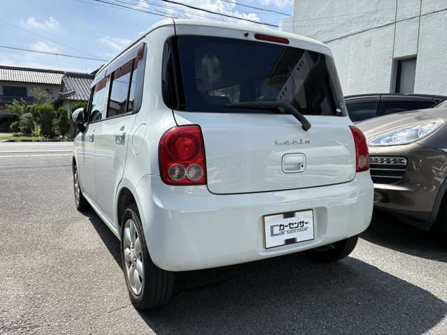 2010 Suzuki Alto Lapin – thumbnail 4