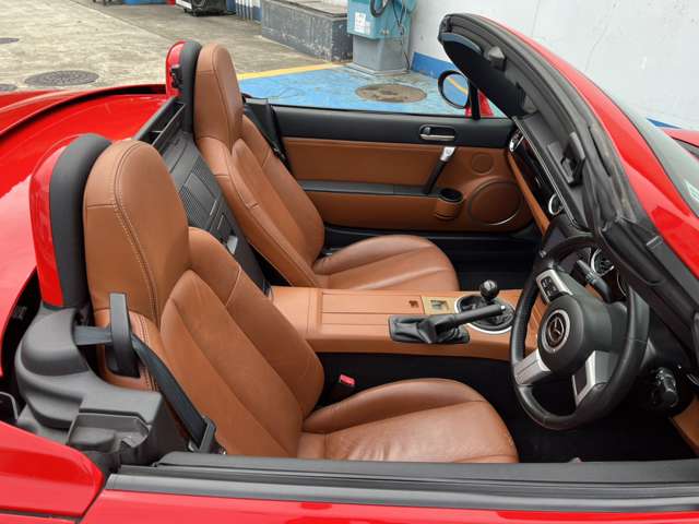 2006 Mazda Roadster – thumbnail 4