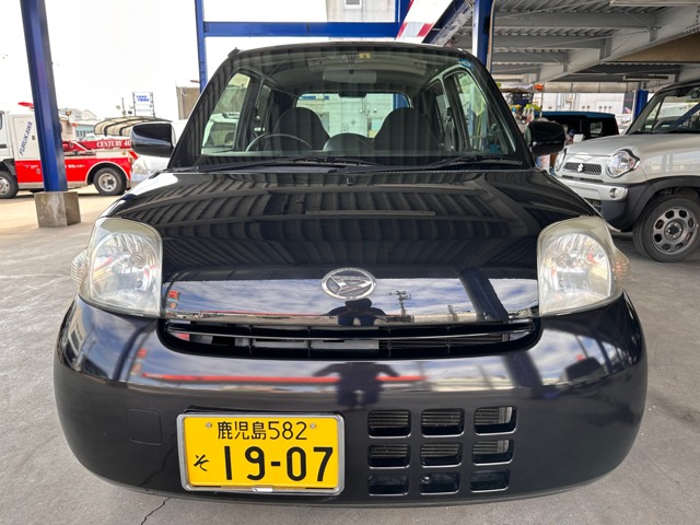 2009 Daihatsu Esse – thumbnail 2