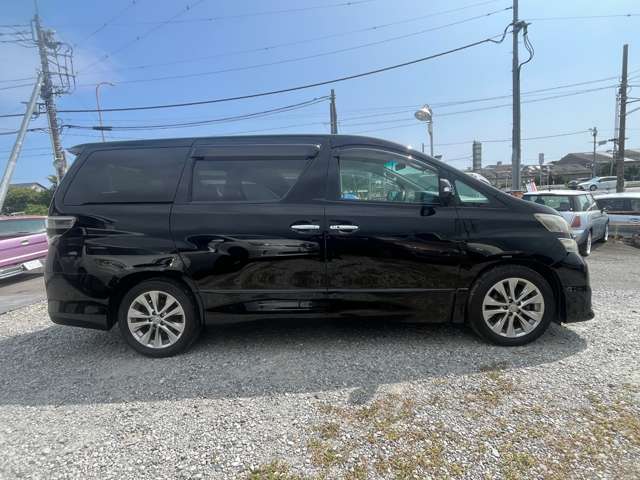 2010 Toyota Vellfire – thumbnail 4