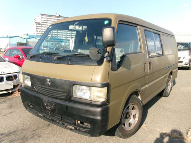2001 Mitsubishi Delica Cargo – thumbnail 3