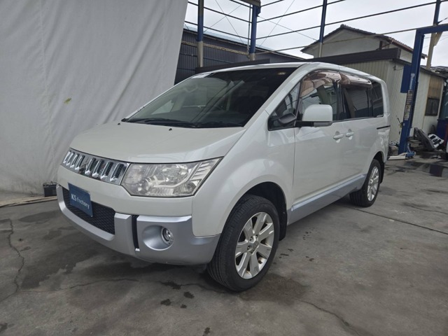 2009 Mitsubishi Delica D:5