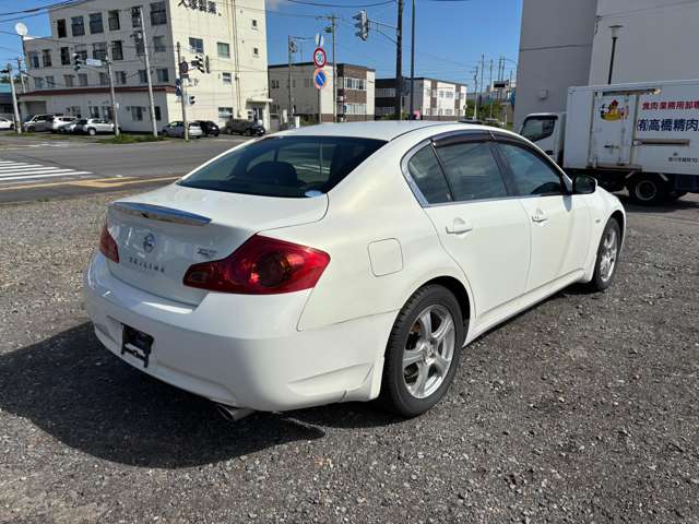 2008 Nissan Skyline – thumbnail 4