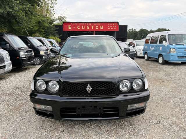 1997 Nissan Cedric – thumbnail 2