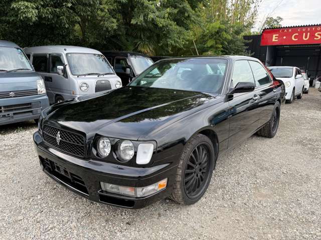 1997 Nissan Cedric – thumbnail 3