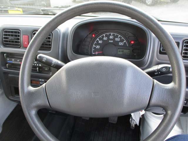 2010 Suzuki Carry – thumbnail 4