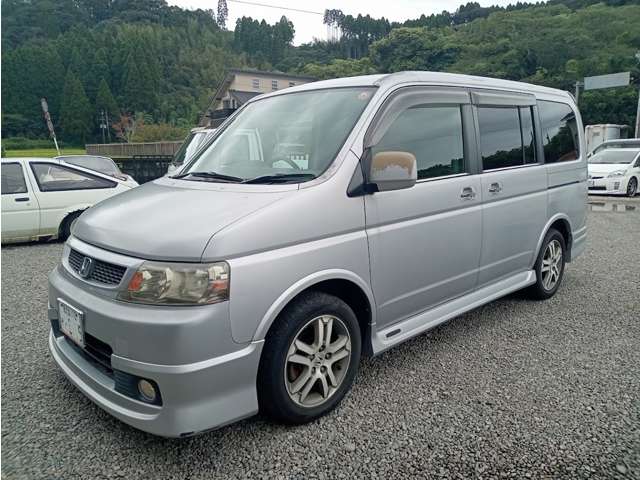 2004 Honda Stepwgn – thumbnail 3