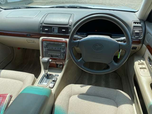1999 Toyota Progres – thumbnail 2