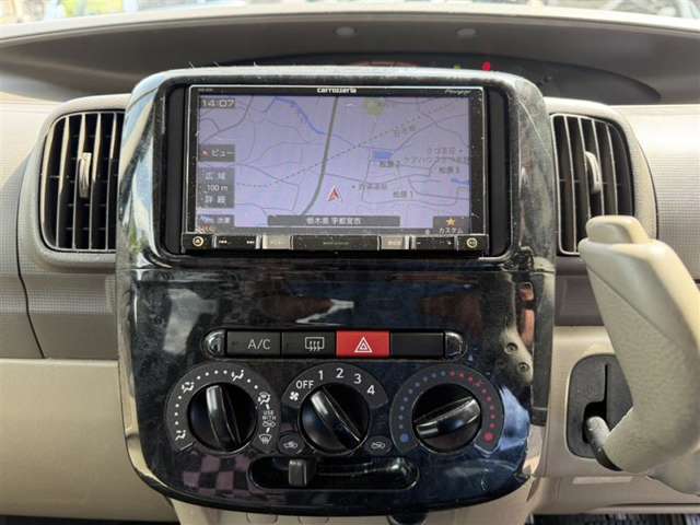 2009 Daihatsu Tanto – thumbnail 3